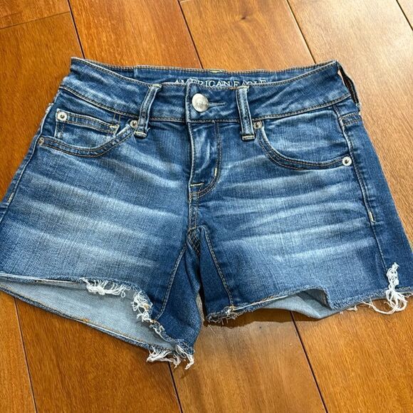 American eagle distressed Jean shorts size 0 - Picture 1 of 7